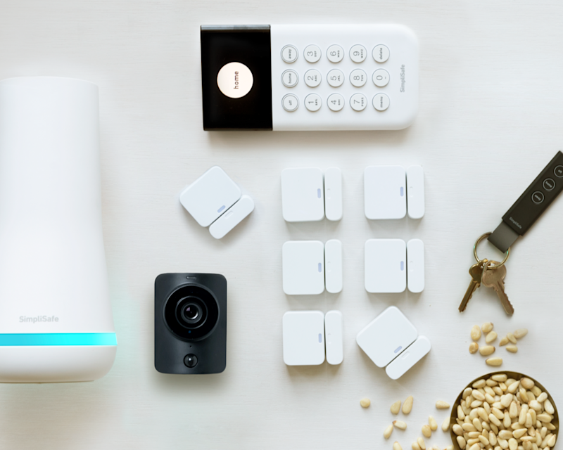 An image of all of the components included in The Warwick package.